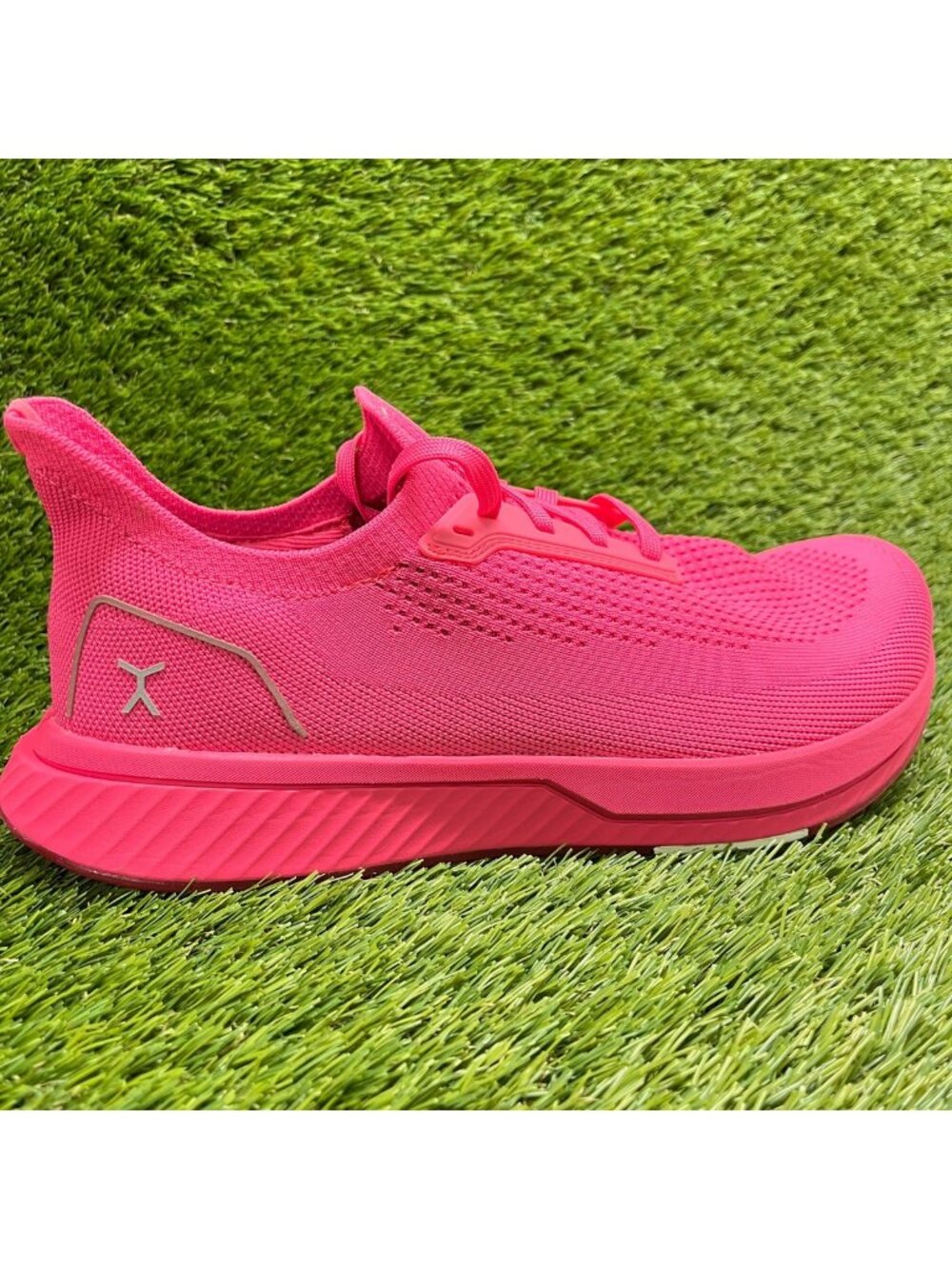 Flux Footwear Adapt Runner Neon Pink Mens Size 10 Athletic Knit Shoes Sneakers